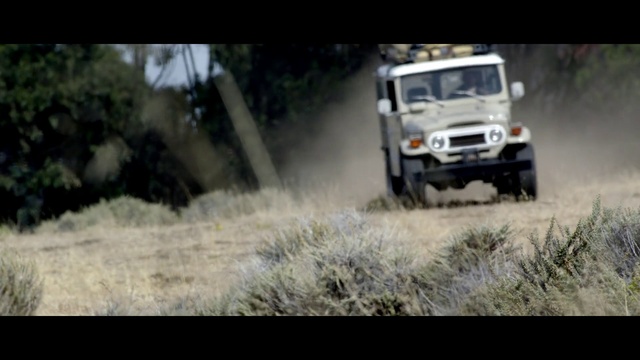 Video Reference: Land vehicle, Vehicle, Car, Off-roading, Off-road racing, Off-road vehicle, Rally raid, Automotive tire, Tire, Jeep