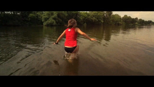 Video Reference: waterway, water, river, fun, lake, recreation, paddle, boating, bank, vacation