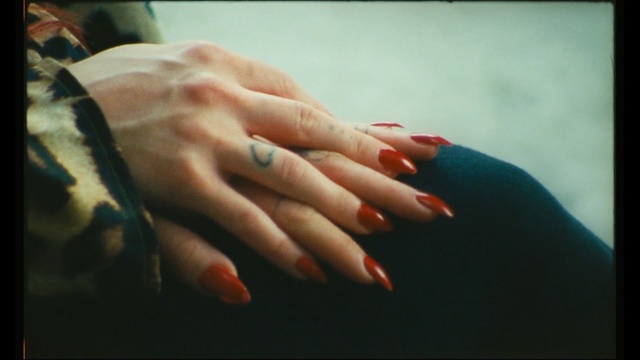 Video Reference: Nail, Finger, Hand, Manicure, Nail care, Skin, Nail polish, Cosmetics, Material property, Gesture