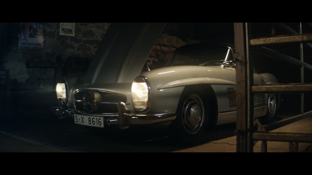 Video Reference: Land vehicle, Vehicle, Car, Classic car, Mercedes-benz 300sl, Coupé, Mercedes-benz, Sedan, Mercedes-benz 190sl