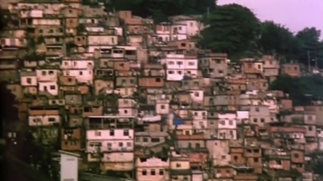 Video Reference: Residential area, Suburb, Neighbourhood, Urban area, Town, Human settlement, Landmark, Aerial photography, Metropolitan area, Metropolis