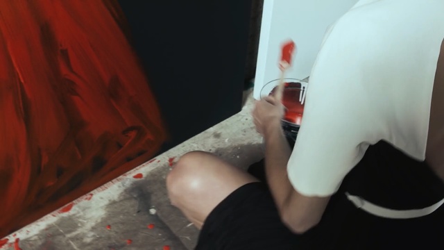 Video Reference: red, joint, leg, hand, finger, shoulder, girl, human body, arm, mouth