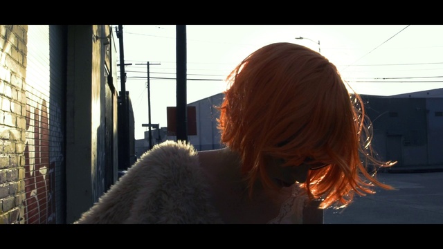Video Reference: Daytime, Sky, Window, Flash photography, Sunlight, Morning, Tints and shades, Beard, Layered hair, Eyewear
