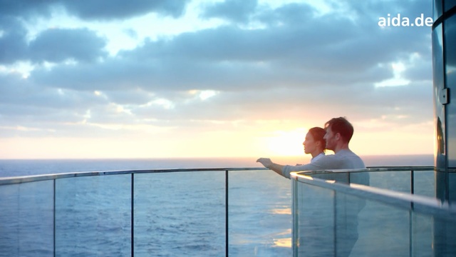 Video Reference: Sky, Water, Horizon, Sea, Leisure, Vacation, Cloud, Ocean, Morning, Romance