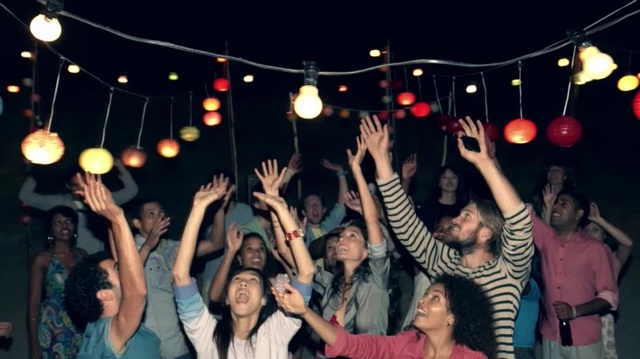 Video Reference: Event, Fun, Crowd, Disco, Party, Nightclub, Performance, Leisure, Music, Fête, Person