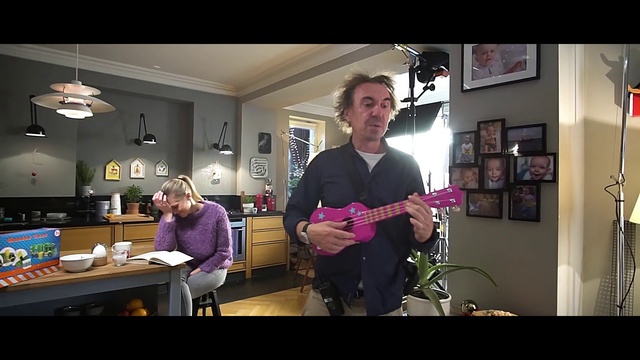 Video Reference: Guitar, Guitarist, Musician, Room, Musical instrument, Plucked string instruments, Ukulele, Acoustic guitar, Electric guitar, House