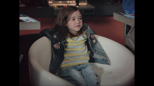 Video Reference: Beauty, Snapshot, Sitting, Cheek, Eye, Fun, Leg, Human, Mouth, Black hair