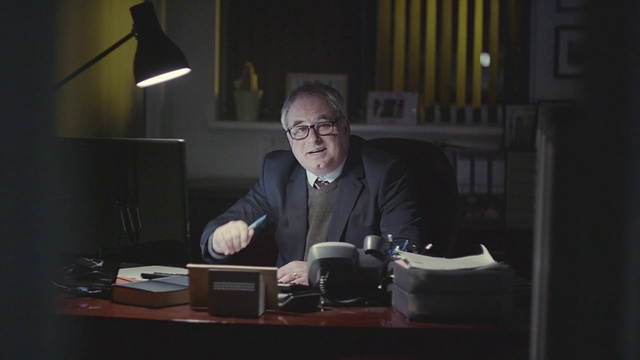 Video Reference: Speech, Conversation, White-collar worker, Public speaking, Official, Employment