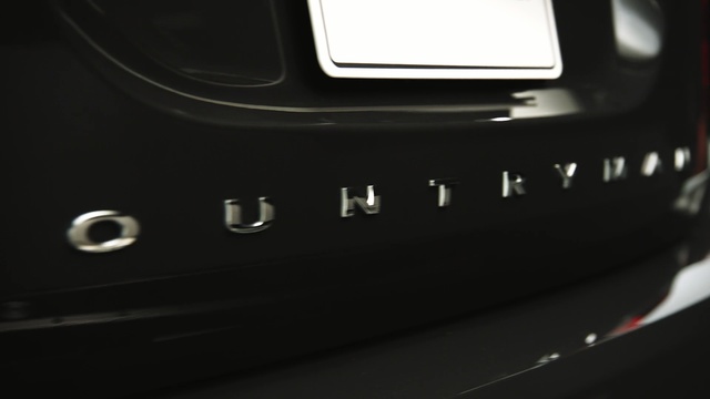 Video Reference: Automotive exterior, Bumper, Vehicle, Car, Automotive design, Luxury vehicle, Executive car, Wheel