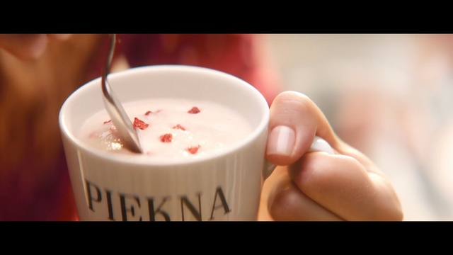 Video Reference: Food, Milkshake, Drink, Milk punch, Dairy, Non-alcoholic beverage, Hand, Smoothie, Cuisine, Milk