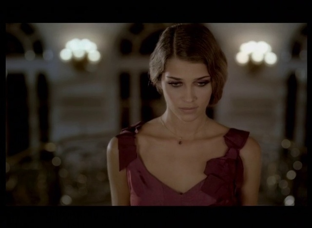 Video Reference: Hair, Face, Photograph, Facial expression, Hairstyle, Beauty, Fashion, Lip, Photography, Scene