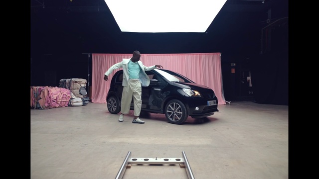 Video Reference: Vehicle, Automotive design, Car, Wheel, Alloy wheel, City car, Automotive wheel system, Mid-size car, Rim, Family car