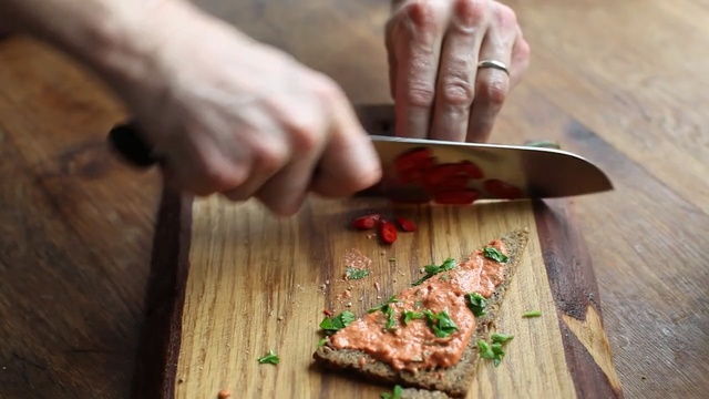 Video Reference: Food, Dish, Cuisine, Recipe, Ingredient, Steak, Kitchen knife, Meat, Rib eye steak, Cooking