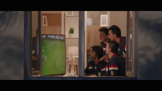 Video Reference: Snapshot, Window, Fun, Photography, Room, Scene, Reflection, Conversation, Screenshot, Art