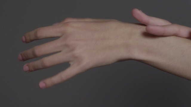 Video Reference: Finger, Hand, Wrist, Skin, Nail, Arm, Thumb, Gesture, Joint, Sign language