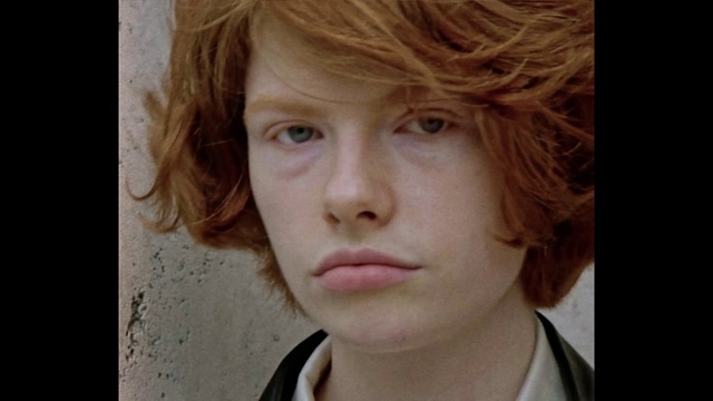 Video Reference: Face, Hair, Hairstyle, Chin, Cheek, Eyebrow, Forehead, Nose, Layered hair, Blond