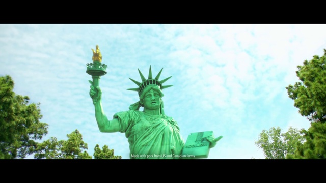 Video Reference: Statue, Green, Landmark, Monument, Sky, Organism, Stock photography, Plant, Fictional character, Tourism, Person