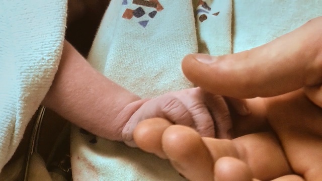 Video Reference: Finger, Nail, Hand, Skin, Close-up, Thumb, Joint, Child
