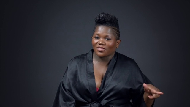 Video Reference: Hair, Hairstyle, Cheek, Black hair, Forehead, Portrait, Shoulder, Smile, Photography, Sitting