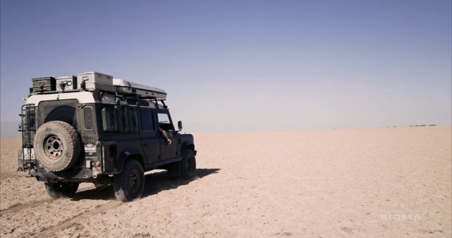 Video Reference: Natural environment, Vehicle, Off-road vehicle, Car, Off-roading, Desert, Automotive tire, Sand, Mode of transport, Landscape