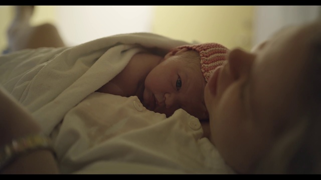 Video Reference: Comfort, Gesture, Flash photography, Baby, Eyelash, Bed, Linens, Bedding, Bedtime, Toddler