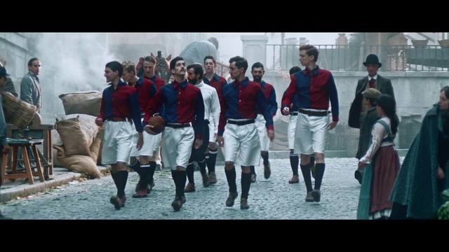Video Reference: People, Social group, Team, Uniform, Fun, Crowd, Tourism, Middle ages, Crew