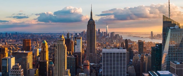 Video Reference: City, Metropolitan area, Cityscape, Skyscraper, Metropolis, Urban area, Skyline, Tower block, Daytime, Sky, Person