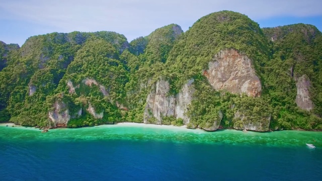 Video Reference: nature, vegetation, nature reserve, coastal and oceanic landforms, coast, mount scenery, promontory, islet, archipelago, cliff