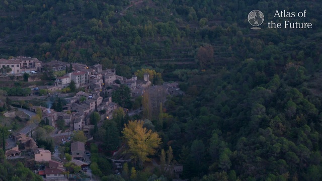 Video Reference: Nature, Vegetation, Hill station, Natural landscape, Tropical and subtropical coniferous forests, Biome, Wilderness, Forest, Hill, Sky