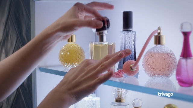 Video Reference: Cosmetics, Perfume, Beauty, Product, Skin, Hand, Nail, Liquid, Finger, Glitter, Person