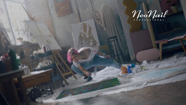 Video Reference: Room, Art, Leisure