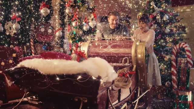 Video Reference: Christmas, Christmas eve, Christmas ornament, Christmas tree, Tradition, Tree, Event, Christmas decoration, Christmas lights, Holiday, Person