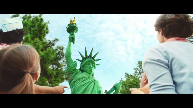 Video Reference: Green, Fun, Animation, Organism, Summer, Happy, Smile, Palm tree, Plant, Tree, Person