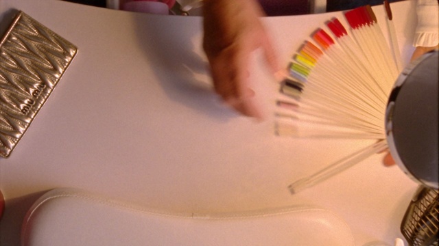 Video Reference: Pink, Paper, Hand, Lighting accessory, Lampshade, Hand fan, Nail, Paper product