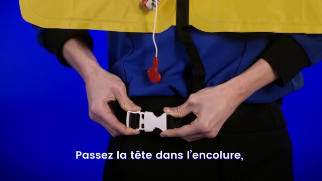 Video Reference: Electric blue, Wrist, Arm, Hand, Gesture, Finger, T-shirt, Elbow, Thumb