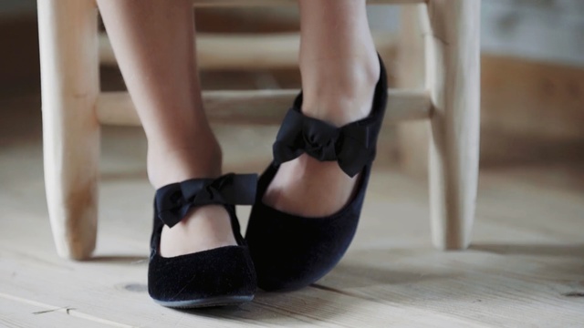 Video Reference: footwear, shoe, high heeled footwear, ankle, leg, sandal, outdoor shoe, human leg, joint, flooring