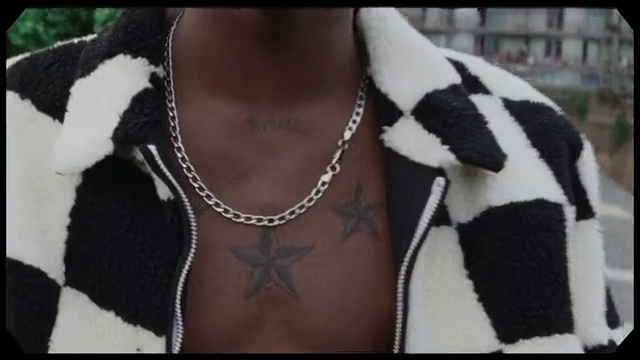 Video Reference: Necklace, Neck, Fashion accessory, Outerwear, Fur, Jewellery, Chain, Chest, Black hair, Crochet