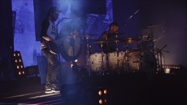 Video Reference: Performance, Entertainment, Performing arts, Concert, Musician, Music, Sky, Stage, Drums, Rock concert