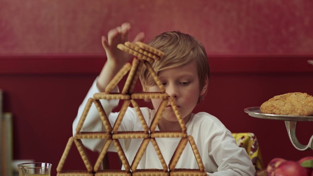 Video Reference: Child, Play, Eating, Food, Gingerbread house