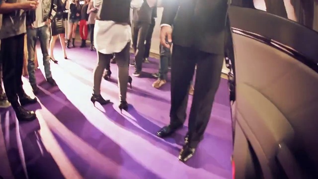 Video Reference: Fashion, Purple, Leg, Footwear, Snapshot, Leggings, Fun, Photography, Trousers, Performance