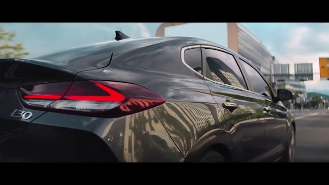 Video Reference: Land vehicle, Vehicle, Car, Automotive design, Mid-size car, Luxury vehicle, Family car, Crossover suv, Compact car, Kia motors