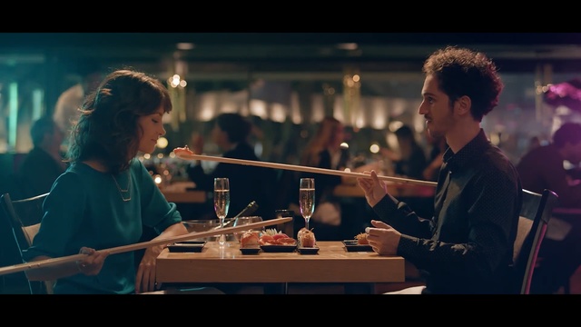 Video Reference: Conversation, Interaction, Musician, Music, Event, Performance, Scene, Musical instrument, Screenshot