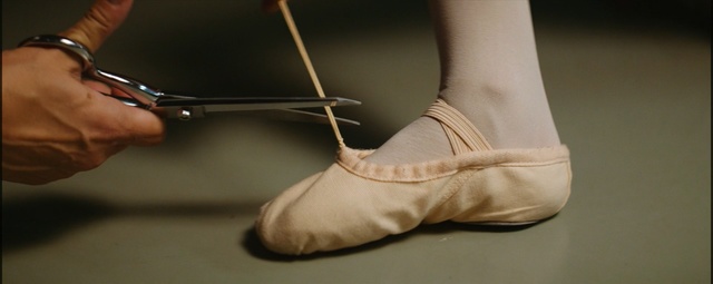 Video Reference: footwear, shoe, fashion accessory, leg, ankle, foot, outdoor shoe, toe, human leg