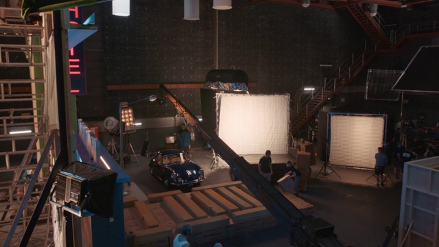 Video Reference: Musical instrument accessory, Audio equipment, Entertainment, Electricity, Event, Space, Darkness, Machine, Music venue, Stage