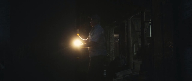 Video Reference: Darkness, Black, Light, Lens flare, Night, Atmosphere, Midnight, Automotive lighting, Photography, Heat