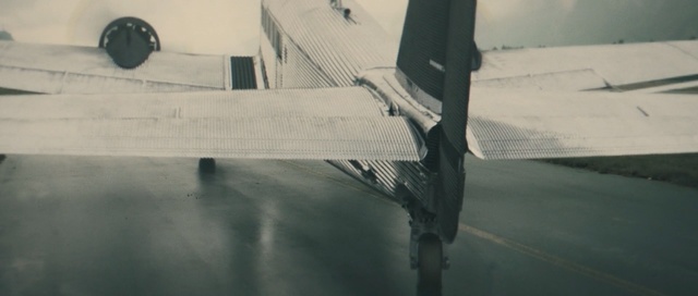 Video Reference: Auto part, Architecture, Floor, Vehicle