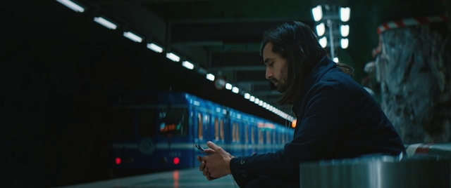 Video Reference: darkness, light, technology, night, snapshot, electronic device, fun, midnight, audio