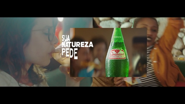 Video Reference: Drink, Soft drink, Snapshot, Carbonated soft drinks, Alcohol, Bottle, Glass bottle, Coca-cola