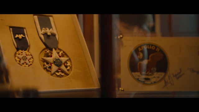 Video Reference: Font, Metal, Indoor, Photo, Mounted, Different, Hand, Hanging, Table, Set, Side, Clock, Man, Large, Display, White, Woman, Room, Mirror, Text, Screenshot