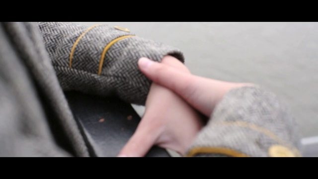 Video Reference: Leg, Finger, Hand, Arm, Skin, Human leg, Close-up, Foot, Jeans, Joint